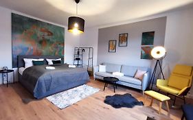 Bohnapartments Ega Stadtblick - Garten - Wlan - Naehe Theater Ega Und Messe
